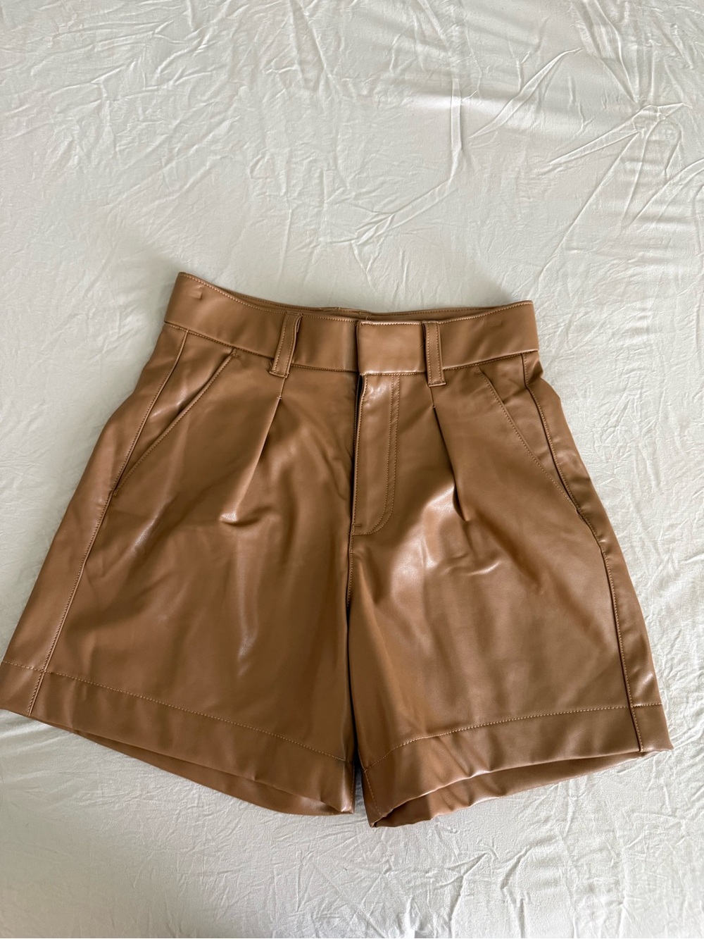 Abercrombie & Fitch Faux Leather High-Rise Shorts in Cognac Brown